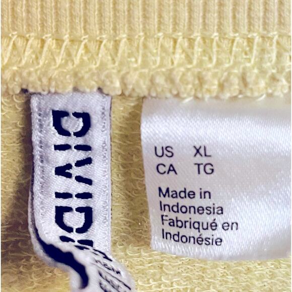 Oversized Pastel Yellow LOVE Crewneck Sweatshirt - Picture 6 of 6